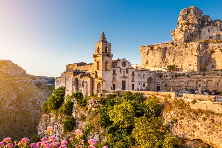 Promuovere l’innovazione digitale per valorizzare il patrimonio culturale di Basilicata e Puglia